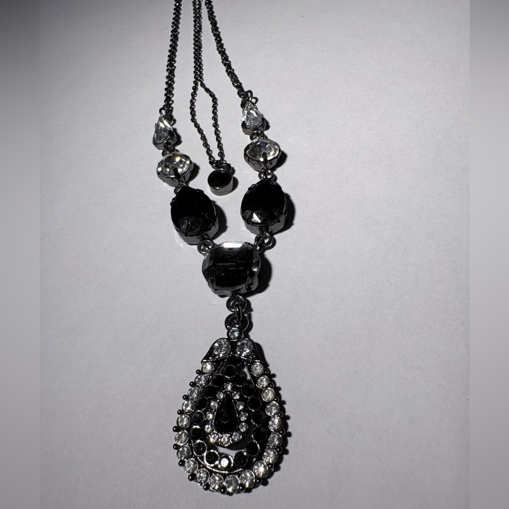 Elegant Black and Silver Fanciful Necklace
